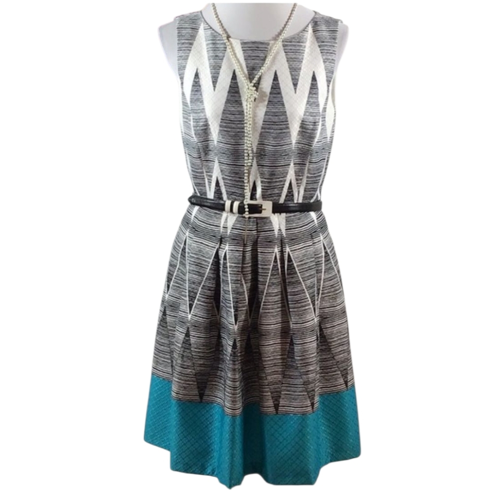 Tahari Women Black And White Sleveless  Patterned Dress with Blue Hem Size 10